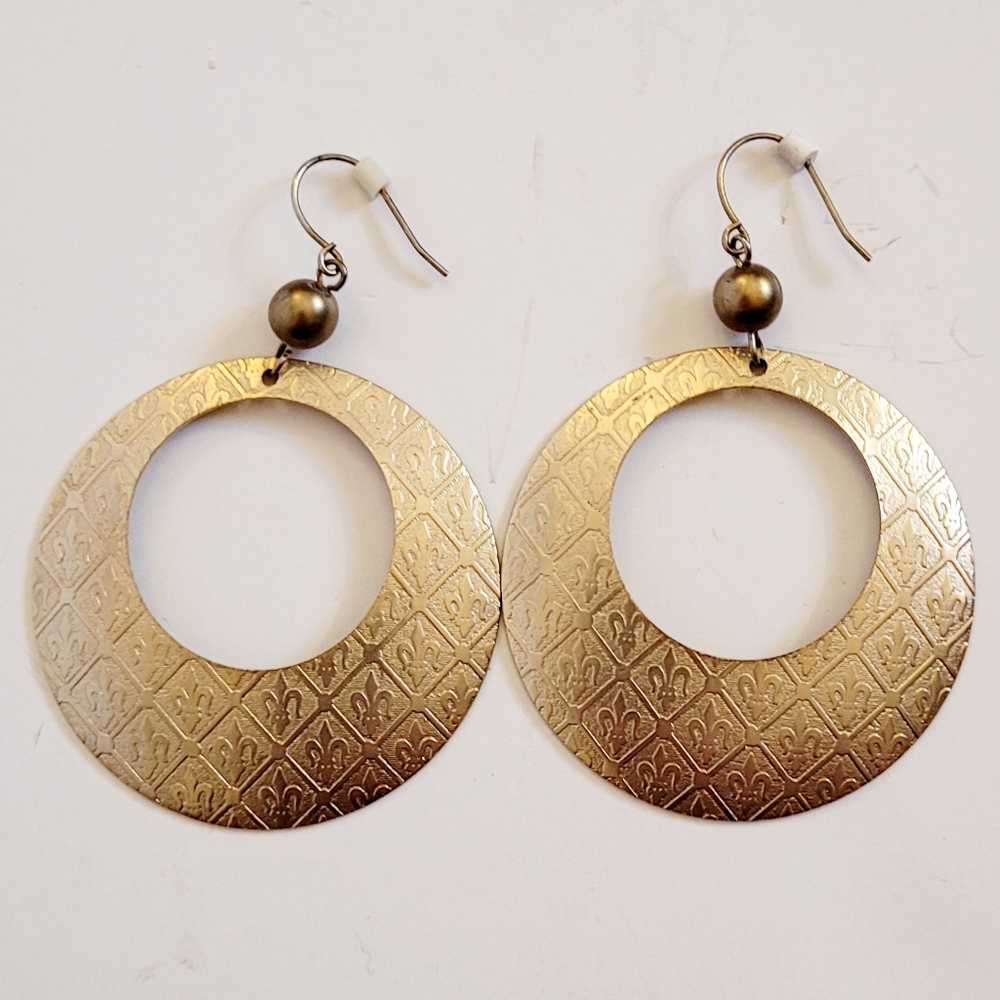 NWOT gold earrings